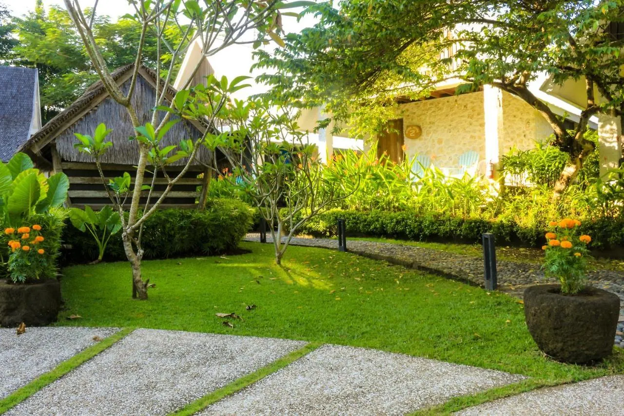 Chanteak Bali - Stone House 1 Jimbaran  Bed & Breakfast