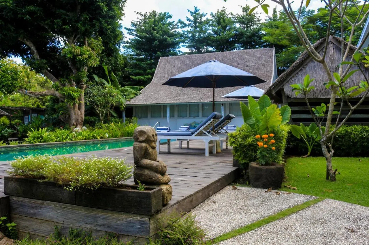 Chanteak Bali - Stone House 1 Jimbaran  Bed & Breakfast