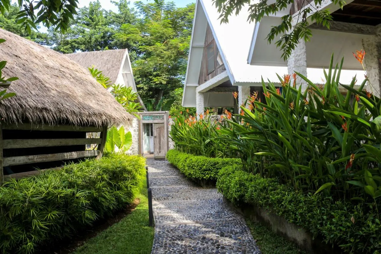 Chanteak Bali - Stone House 1 Jimbaran  Bed & Breakfast